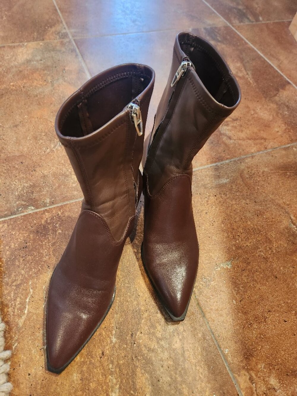 Dolce Vita Arya boots Wine 7.5